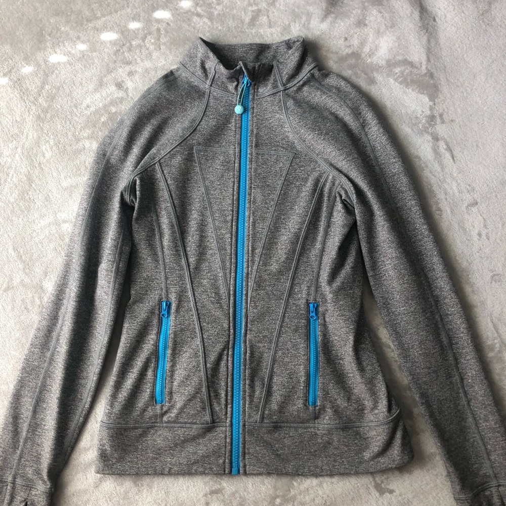 ivivva gray zip up jacket with blue zippers!
